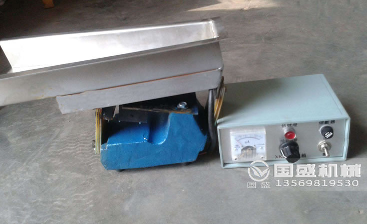 微型電磁振動(dòng)給料機(jī)